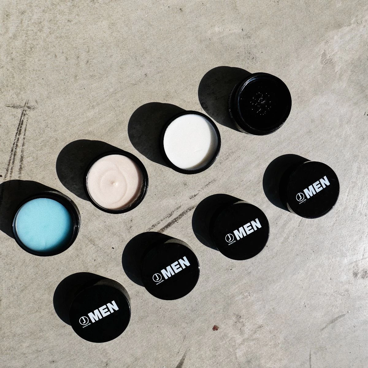 J Beverly Hills MEN Pomaflage 60ml 5 J Beverly Hills MEN Pomaflage 60ml - Image 3