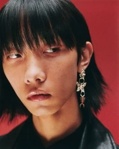 Schwarzkopf OSiS+ Elastic Medium Hold Hairspray 500ml -Haarverzorgings Winkel skp x dazed media final hr scan 029 f2 cmyk highres rgb